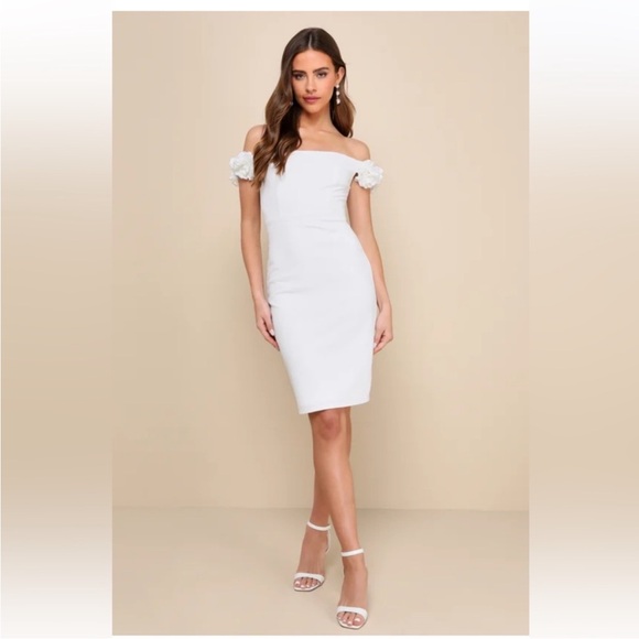 Dresses & Skirts - Lulus Pretty Presence White Off-the-Shoulder Floral Strap Mini Dress Size Large